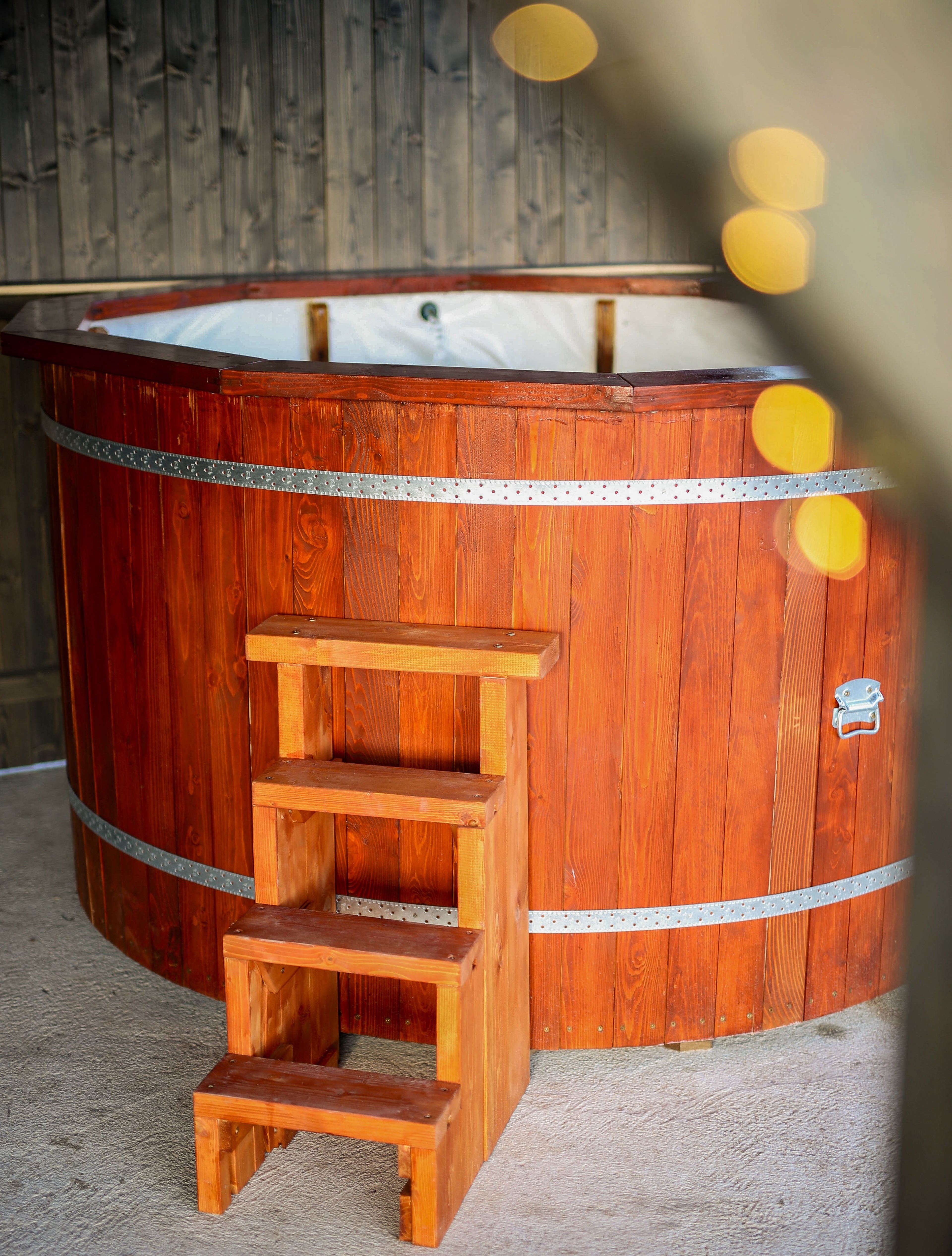 Kerek dézsa (4-8 személyes)